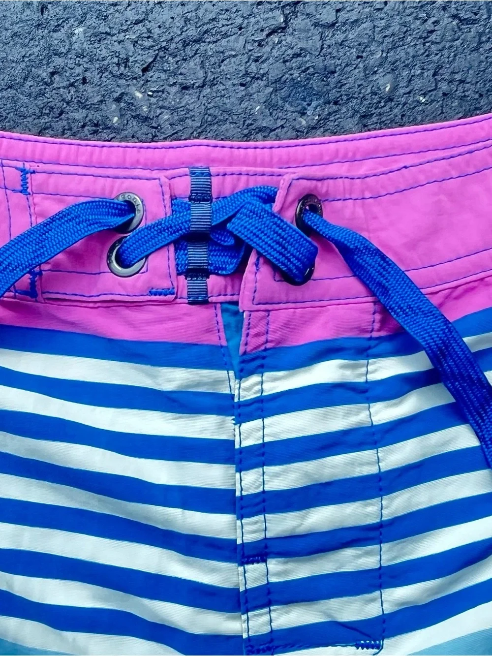Patagonia Wavefarer Boardshorts Boys Size 10 Fitz Stripe Joya Blue